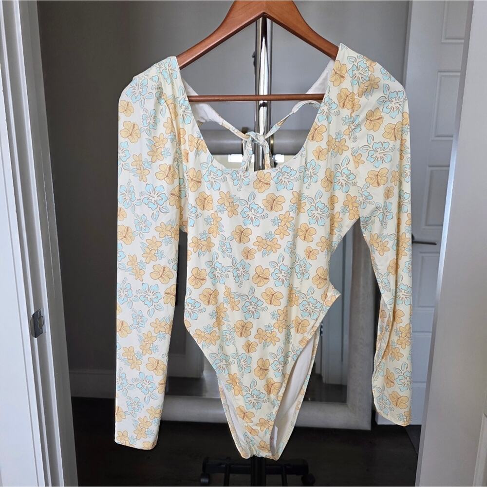 Dippin' Daisy's Calypso Floral Yellow One Piece Swimsuit Size XL NWT - Picture 2 of 7